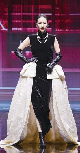 静态展与动态秀共绘服装产业链新风采凯发k8国际登录“虎门时刻”开启！(图2)