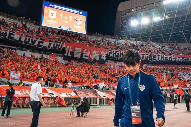 最高大连济南发力第19轮冲27万人纪录凯发k8国际登录中超球市复苏！创9年内(图4)